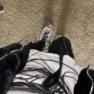 Meet your Posher, Dakotaa